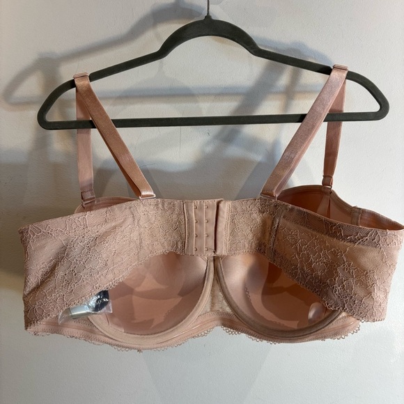 DEESSE Sz 44D Padded Underwire Baconette Style Lace Trimmed Bra in Beige NEW - Picture 4 of 9